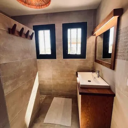 בית נופש Maison A Deux Pas Des Plages, Jardin, Terrasse, Terrain De Petanque Et Bbq