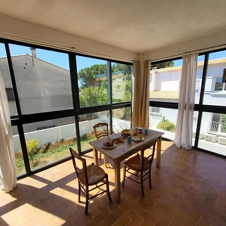 בית נופש Maison A Deux Pas Des Plages, Jardin, Terrasse, Terrain De Petanque Et Bbq Mèze